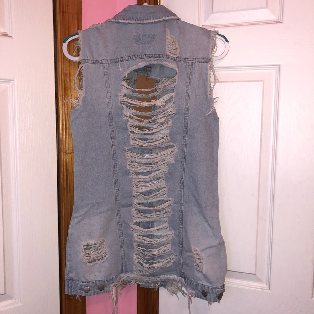 Distressed Longline Denim Vest - Picture 7 of 8